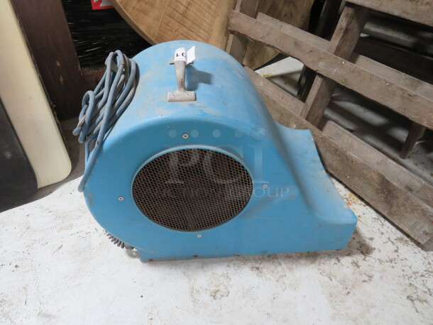 One Blower. - Image 1 of 1