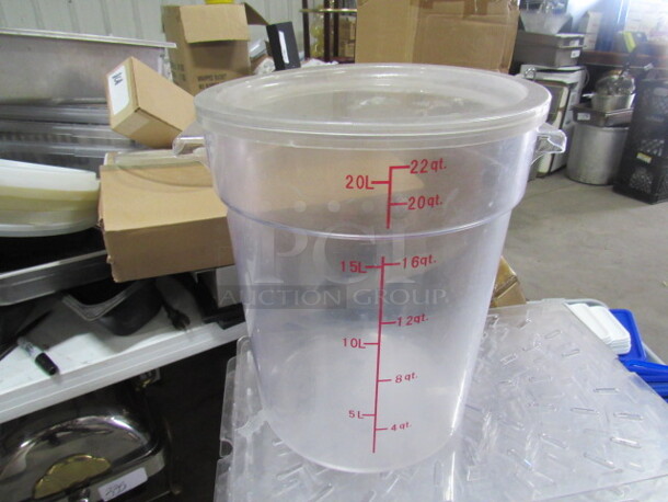 One 22 Quart Food Storage Container With Lid. 