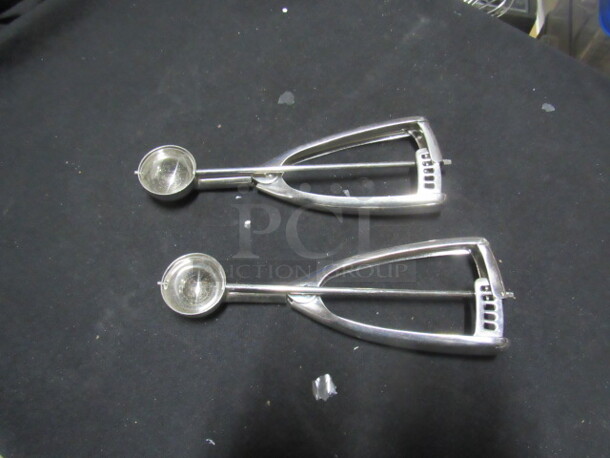 NEW Stainless Steel Disher. 2XBID - Image 1 of 1