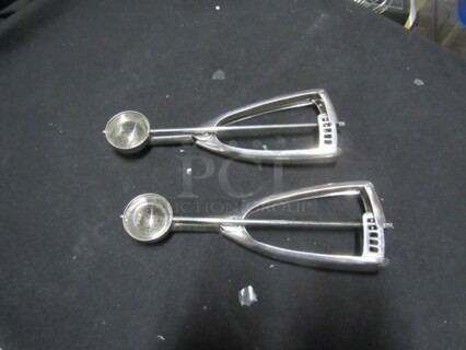NEW Stainless Steel Disher. 2XBID