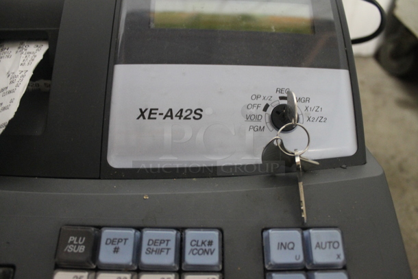 IN ORIGINAL BOX! Sharp XE-A42S Metal Countertop Electronic Cash Register w/ Key. - Image 4 of 5