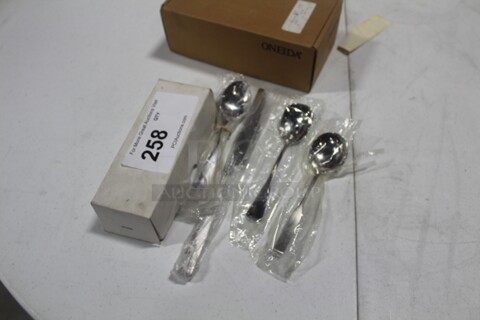 NEW IN BOX! 8 Boxes Miscellaneous Oneida Silverware. 8X Your Bid! 