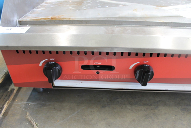 Avantco 177CAG48MG Stainless Steel Commercial Countertop Natural Gas Powered Flat Top Griddle. 120,000 BTU.  - Image 3 of 7