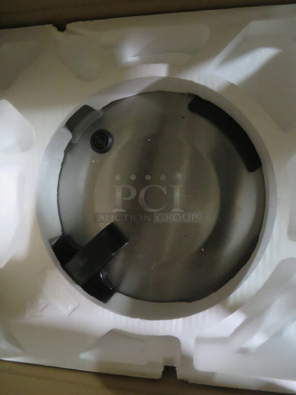 One NEW Avantco 92 Cup Rice Warmer. 105 Watt. 120 Volt. Model# 177RW92. - Image 2 of 2