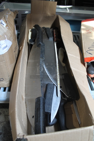 30 SHARPENED Stainless Steel Knives Including Rocking and Filleting. 30 Times Your Bid!