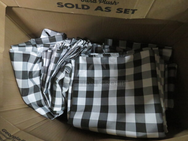 One Lot Of Black/White Check Table Cloths. - Image 1 of 1
