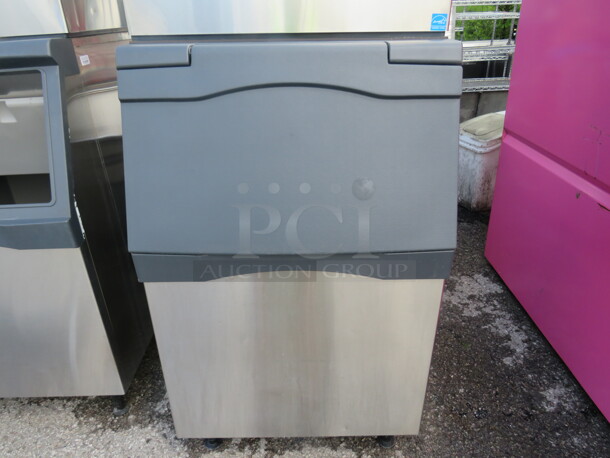 One Scotsman Ice Bin. Model# B530S. 30.5X33.5X50