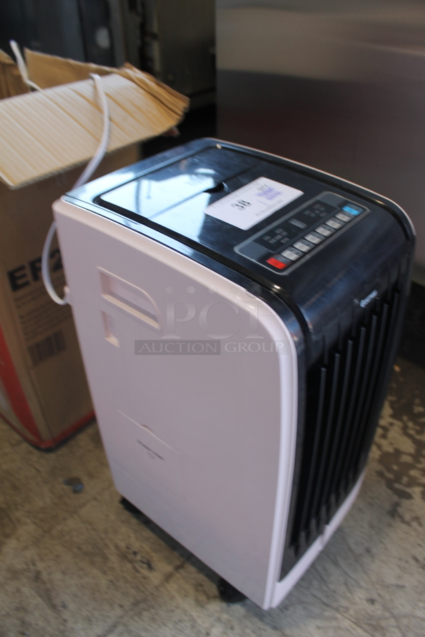BRAND NEW SCRATCH AND DENT! Costway EP23430 Poly Floor Style Portable Air Cooler. 110-120 Volts, 1 Phase. Tested and Working! - Image 2 of 8