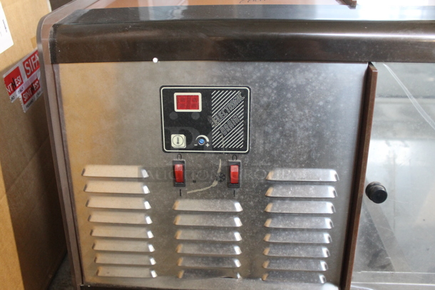 GAYC VEDEB-1 Metal Commercial Countertop Sushi Display Case Merchandiser. 115 Volts, 1 Phase. Tested and Powers On But Does Not Get Cold - Image 6 of 9