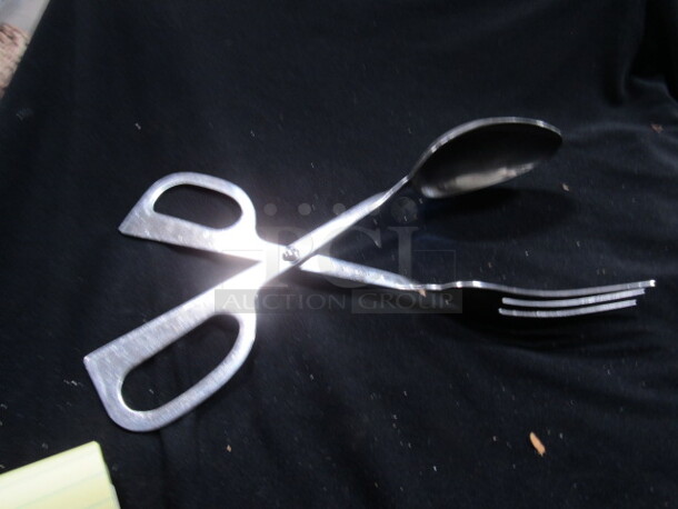 Stainless Steel Tong. 3XBID