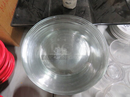 One Lot Of 32 Clear Glass Plates. 