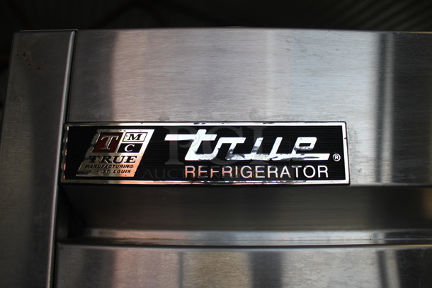 True T-19 Stainless Steel Commercial Single Door Reach In Cooler w/ Poly Coated Racks on Commercial Casters. 115 Volts, 1 Phase. Tested and Powers On But Does Not Get Cold - Image 5 of 8