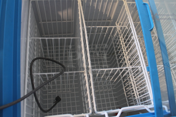AHT RIO S 100 Metal Commercial Chest Freezer Merchandiser on Commercial Casters. 120 Volts, 1 Phase. Tested and Powers On But Does Not Get Cold - Image 3 of 12