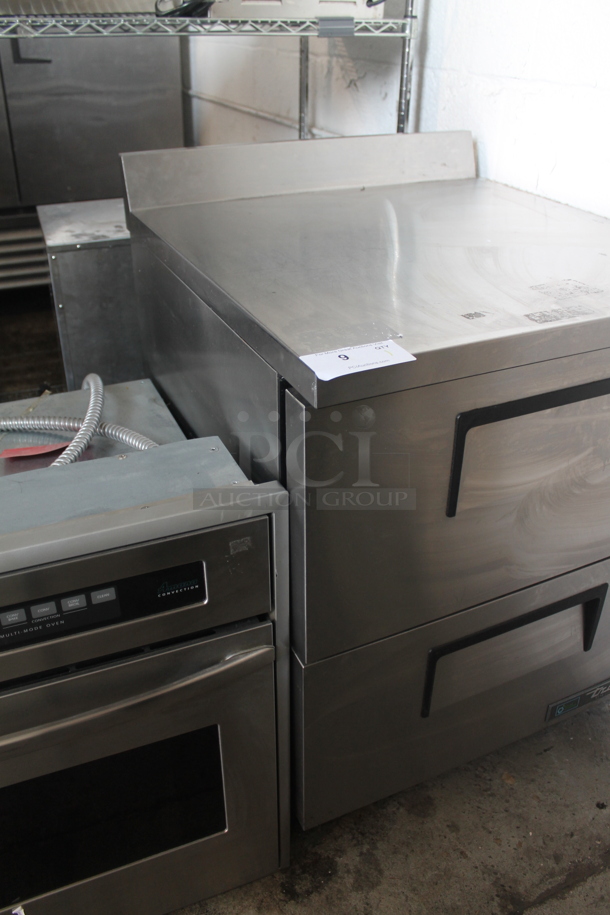 2020 True TWT-27D-2-HC Stainless Steel Commercial 2 Drawer Work Top Cooler w/ Back Splash on Commercial Casters. 115 Volts, 1 Phase. Tested and Working! - Image 3 of 7