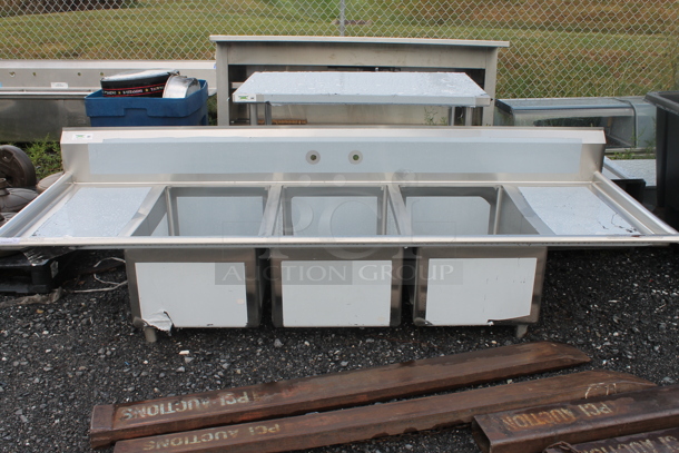 BRAND NEW SCRATCH AND DENT! Regency Stainless Steel Commercial 3 Bay Sink w/ Dual Drain Boards. No Legs.  - Image 1 of 3
