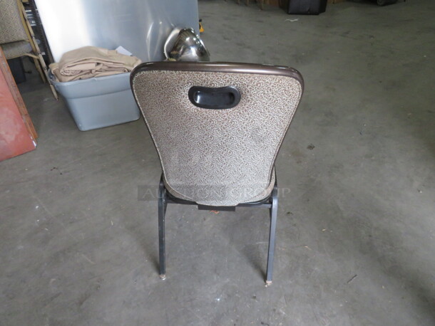 Brown Metal Stack Banquet Chair With Cushioned Seat And Back. 4XBID - Image 3 of 5