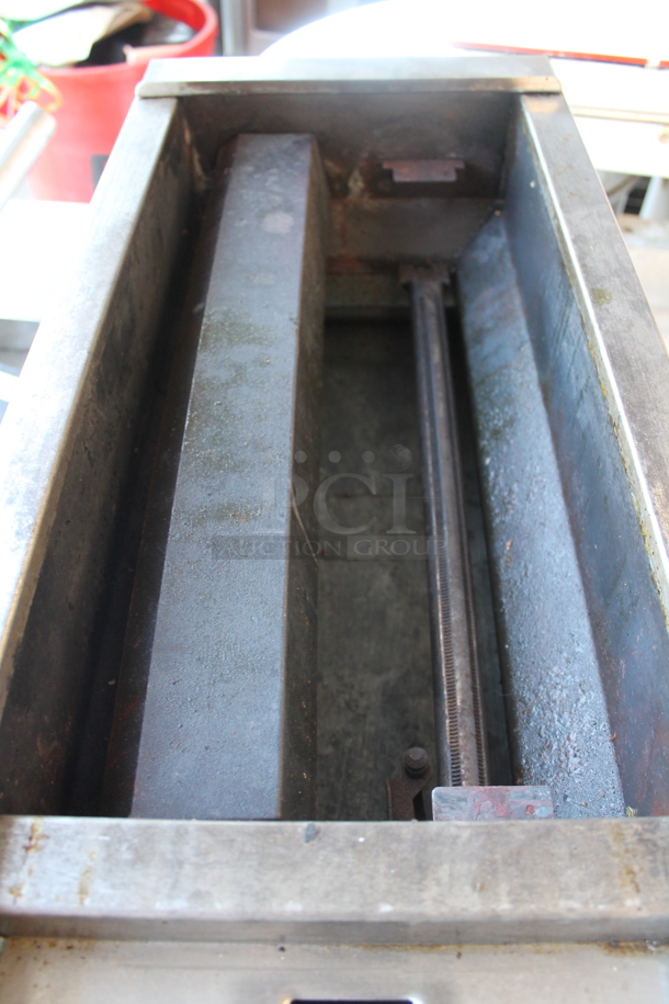Imperial Stainless Steel Commercial Countertop Natural Gas Powered Charbroiler. Missing Grates. - Image 4 of 5
