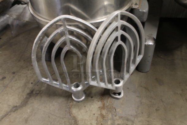 Hobart M-802 Metal Commercial Floor Style 80 Quart Planetary Dough Mixer w/ Stainless Steel Mixing Bowl, Dough Hook and 2 Paddle Attachments. 208 Volts, 3 Phase. - Image 4 of 7