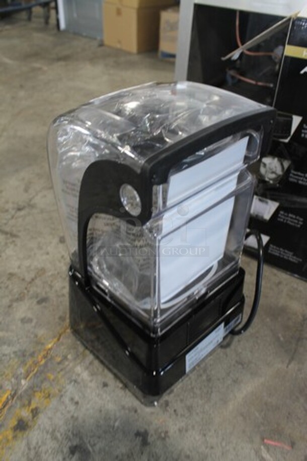 BRAND NEW IN BOX! AvaMix 928HBX1000 Metal Commercial Countertop Blender w/ Poly Pitcher and Cover. 120 Volts, 1 Phase. Tested and Working! - Image 5 of 8