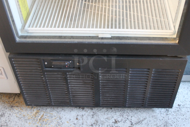 Habco SE18 Metal Commercial Single Door Reach In Cooler Merchandiser w/ Poly Coated Racks. 115 Volts, 1 Phase. Tested and Working! - Image 3 of 5