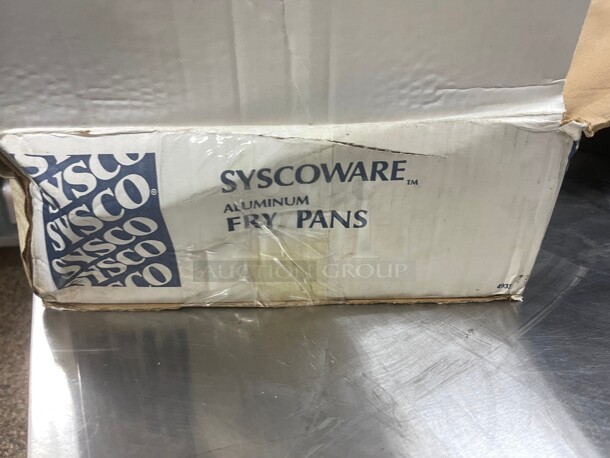 New! Syscoware Wear-Ever Aluminum Fry Pan, 11 inch With Natural Finish, Featuring Removable Cool Handle Silicone Insulated Handle  - Image 5 of 9