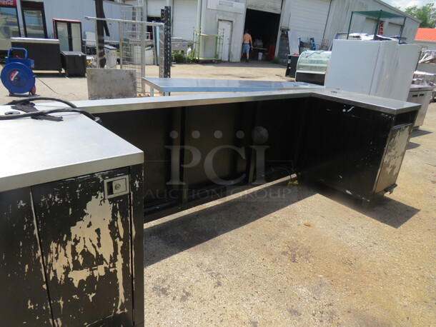 One Stainless Steel Corsair Display System With Under Storage, Hand Sink, And Plug Ins On Casters. 130X36X38 - Image 2 of 6
