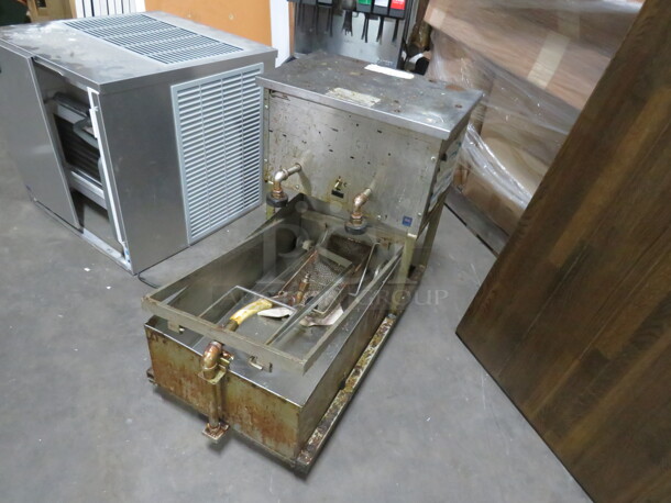 One Southbend Oil Filtration System On Casters. #SBF14. 115 Volt. 17X20X34 - Image 2 of 2