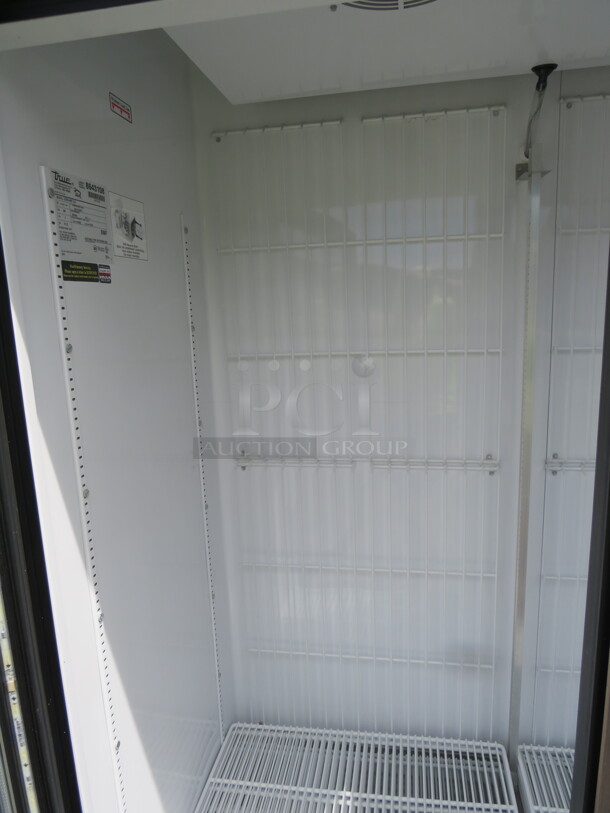 One True 2 Door Glass Display Freezer With 8 Racks. Model# GDM-49F-LD. 115/208-230 Volt. 1 Phase. 53.5X30X79. - Image 4 of 4