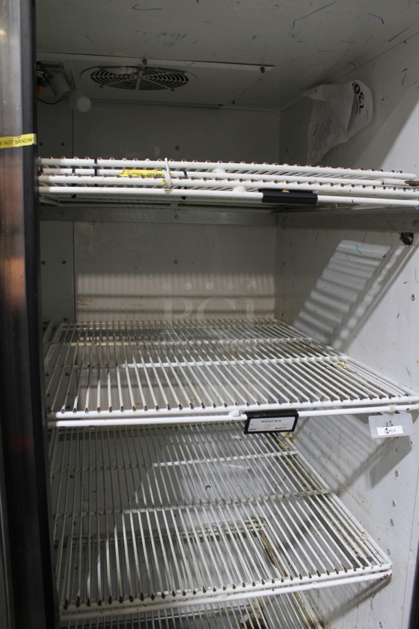 True TG2R-2S Stainless Steel Commercial 2 Door Reach In Cooler w/ Poly Coated Racks. 115 Volts, 1 Phase. Tested and Working! - Image 3 of 5