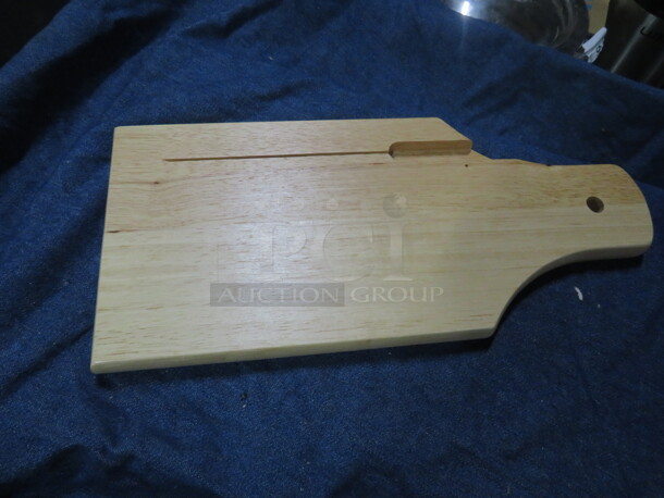 NEW Update Wooden Cutting Board. #WBB-1205S. 2XBID