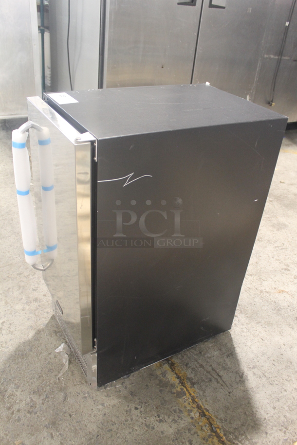 BRAND NEW SCRATCH AND DENT! 2021 Whynter UIM-502SS Stainless Steel Self Contained Ice Machine. 115 Volts, 1 Phase. 15x24x33. - Image 3 of 7