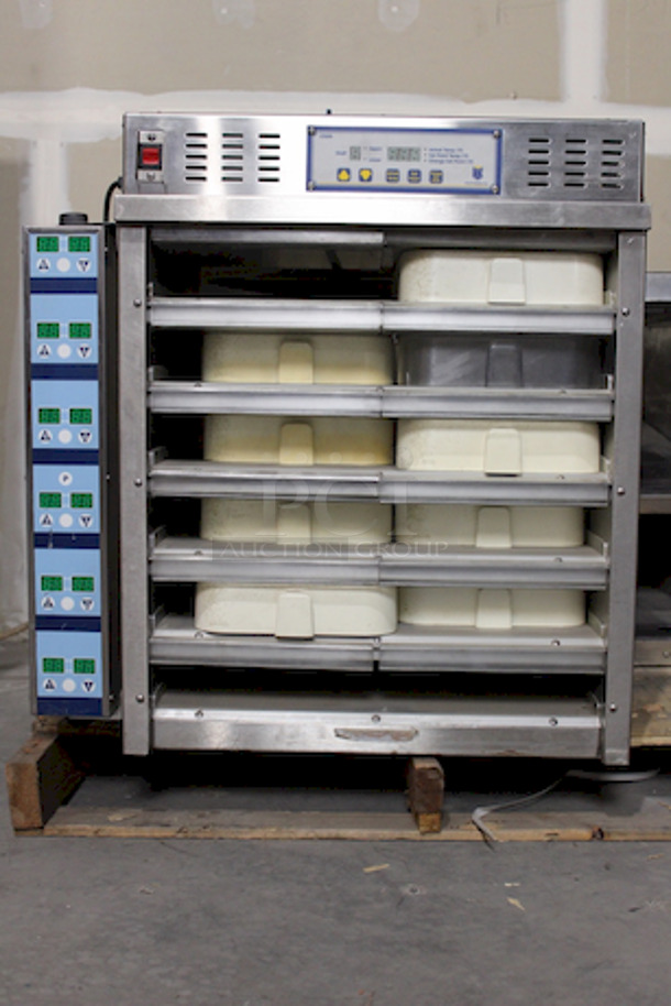 AMAZING! HK Dallas HBC026 12 Compartment Pass Thru Bun Heating Cabinet With Digital Thermostat Controller and Prince Castle Timer. 
TESTED - In Working Order.
120v/60hz/1ph 29x19-1/4x30
 - Image 1 of 8