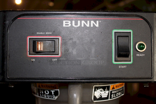 NICE! Bunn 36700.0013 TB3Q 29" Trunk 3 Gal. Iced Tea Brewer With Iced Tea Dispenser. 14.4 Amps/ 60 Hertz/ 1ph/120v/1,730 Watts 11 1/2"W x 22 3/8"D x 34"H - Image 6 of 6