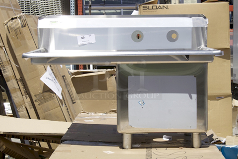 BRAND NEW SCRATCH & DENT! Regency 38 1/2" 16-Gauge Stainless Steel One Compartment Commercial Sink with Stainless Steel Legs and 1 Left Side Drainboard - 18" x 18" x 14" Bowl