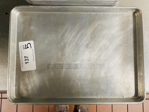 LIKE NEW!! 10/10 Condition 18x13 Sheet Pans.
18x13x1
5x Your Bid - Image 3 of 3