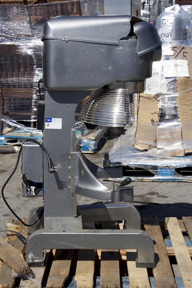 BRAND NEW SCRATCH & DENT! Avantco MX40H 40 Qt. Planetary Floor Mixer 240v, 2HP - Image 5 of 9