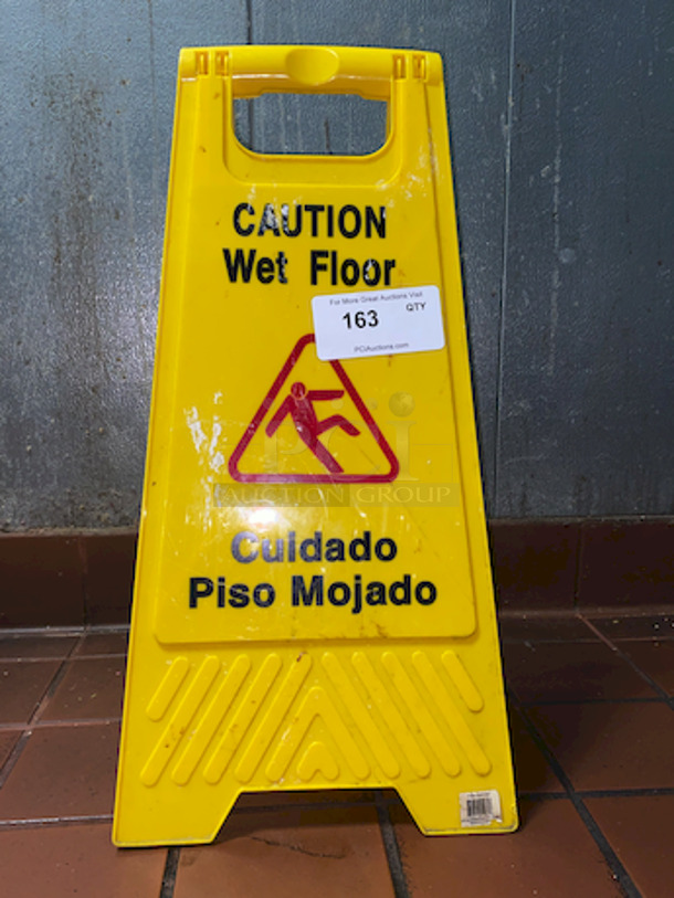 Caution / Wet Floor Sign.  - Image 1 of 3
