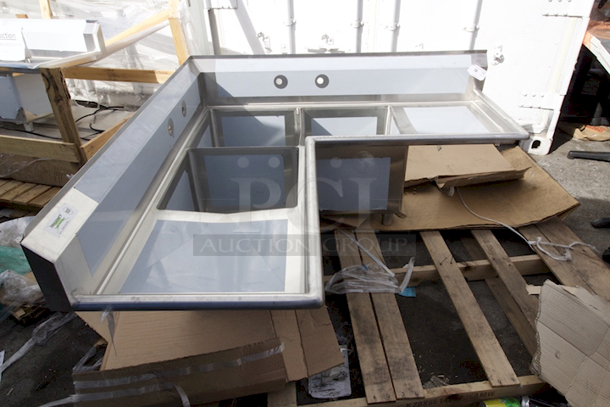 BRAND NEW SCRATCH & DENT! Regency 57" 16 Gauge Stainless Steel Three Compartment Commercial Corner Sink with 2 Drainboards - 18" x 18" x 14" Bowls - Image 5 of 7