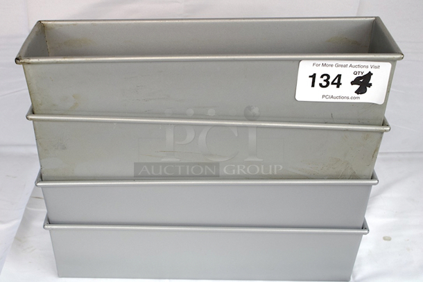 AMAZING! Focus Foodservice 904650 16 in. x 4 in. Single Pullman 2-Pound Bread Pan, Glazed Aluminum Steel. 4x Your Bid - Image 1 of 5