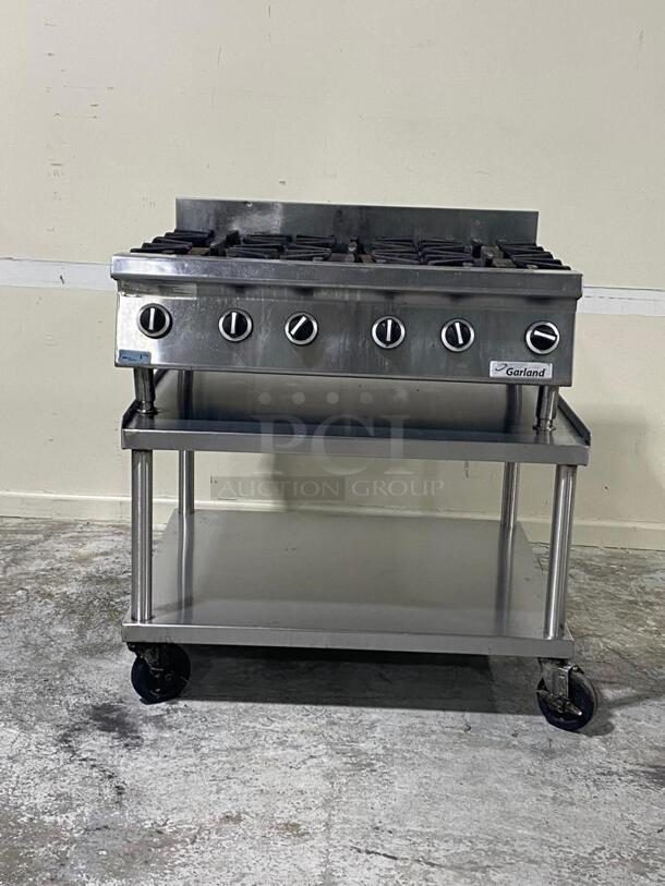 Equipment stand Only Does not include 6 burner
