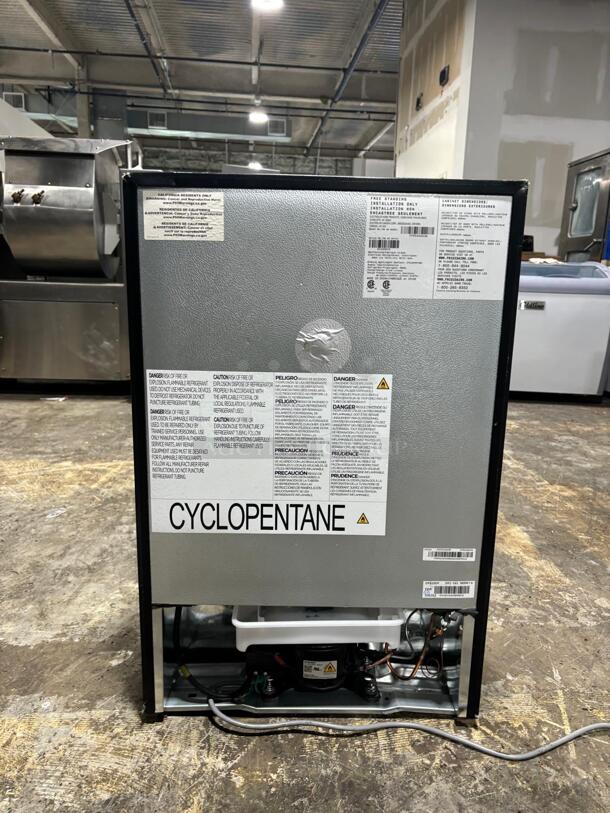 Brand New scratch & dent Frigidaire FFPE4533UM 22 Inch Compact Refrigerator with 4.5 cu. ft. Capacity, 2 Glass Shelves, 3 Door Racks, Built-in Can Dispenser, Reversible Door Swing and ENERGY STAR Qualification: Silver Mist
 - Image 5 of 5