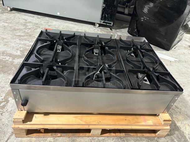 Brand New Dukers DCHPA36 6 Stainless Steel Burners Hotplate Gas Countertop - 168,000 BTU - Image 2 of 5