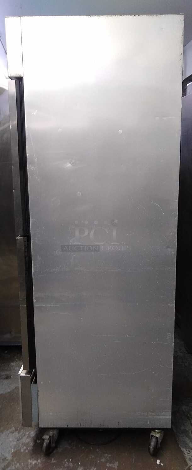 True T-23DT-HC 27" One Section Commercial Combo Refrigerator Freezer - Right Hinge Solid Doors, Dual Temp, 115v
 - Image 6 of 8