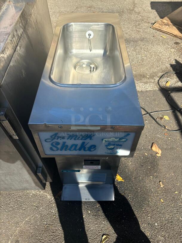 AWESOME Taylor Milkshake Machine Stainless Steel  - Image 2 of 11