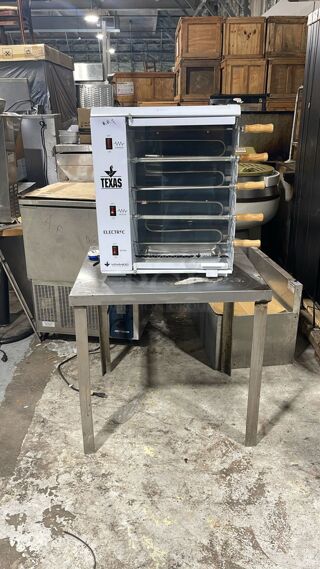 BRAND NEW Venancio Texas 5 stick electric rotisserie bbq 