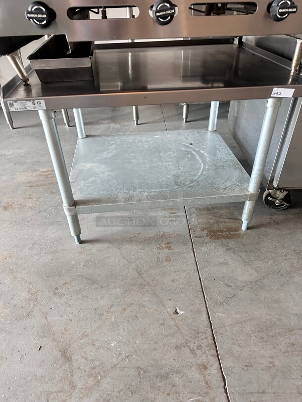 Clean Universal ES-S3036 30 x 36 inch Stainless Steel Equipment Stand 16-Gauge with Galvanized Undershelf - Image 2 of 6