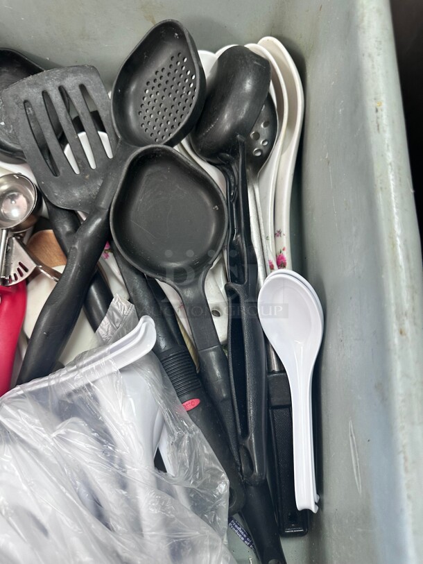 One Lot! Misc Stainless Steel kitchen Ware NSF  - Image 5 of 7