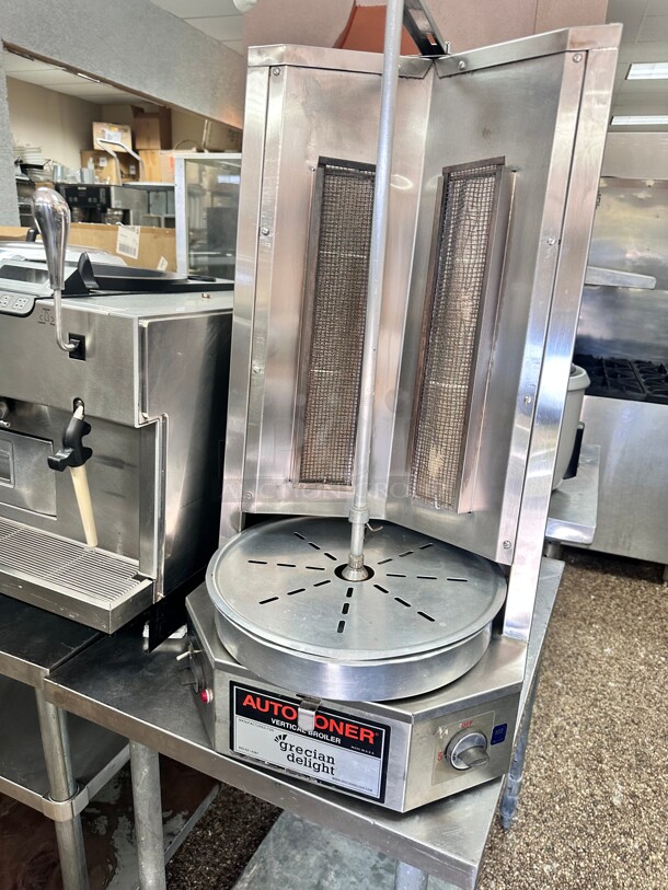 Late Model Optimal Automatics G-300 Autodoner Natural Gas 45 lb. Vertical Broiler Working  - Image 5 of 7