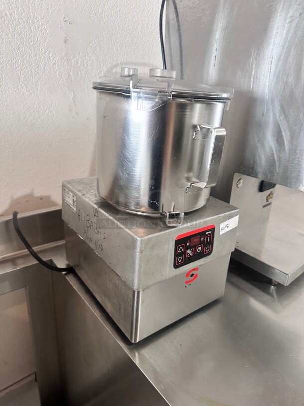 Sammic CKE-8 Food Processor/ Emulsifier electric 8.5 qt. (8L) bowl capacity 120 Volt - Image 1 of 9
