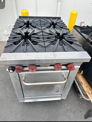 Montague 124-5 Legend 24 inch Heavy Duty Gas Range With Four Open Burners Working